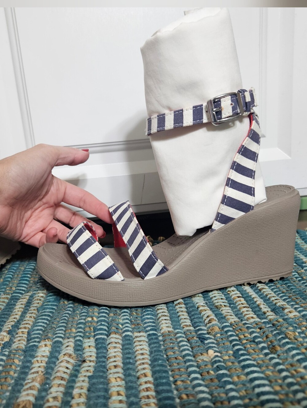 Leigh II CROCS Nautical Striped Navy & White Wedge Sandals With Ankle Strap Shoe